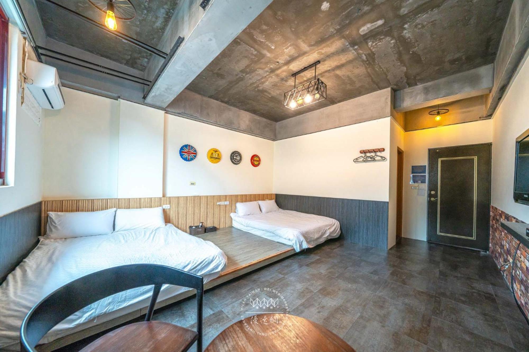 羅東夜市 工業loft旅宿 Loft House Luodong Extérieur photo