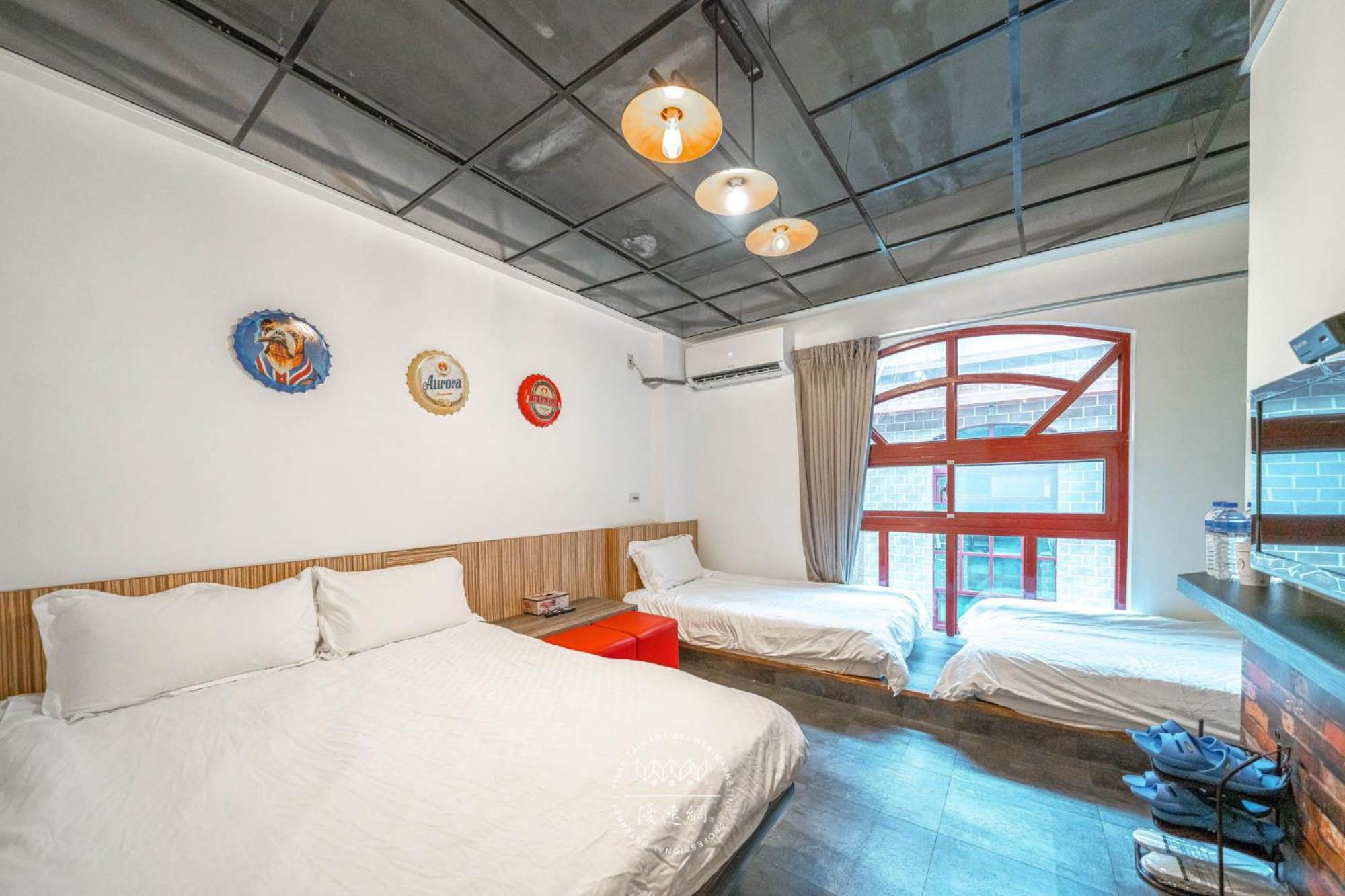 羅東夜市 工業loft旅宿 Loft House Luodong Extérieur photo